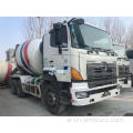 تستخدم Hino 700 Mixer Truck